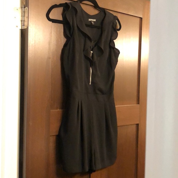 Black romper - Picture 3 of 4